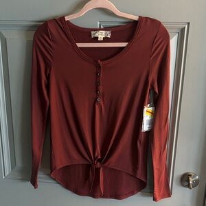 Pink Republic Rust Button-Front Tie-Hem Long Sleeve Top